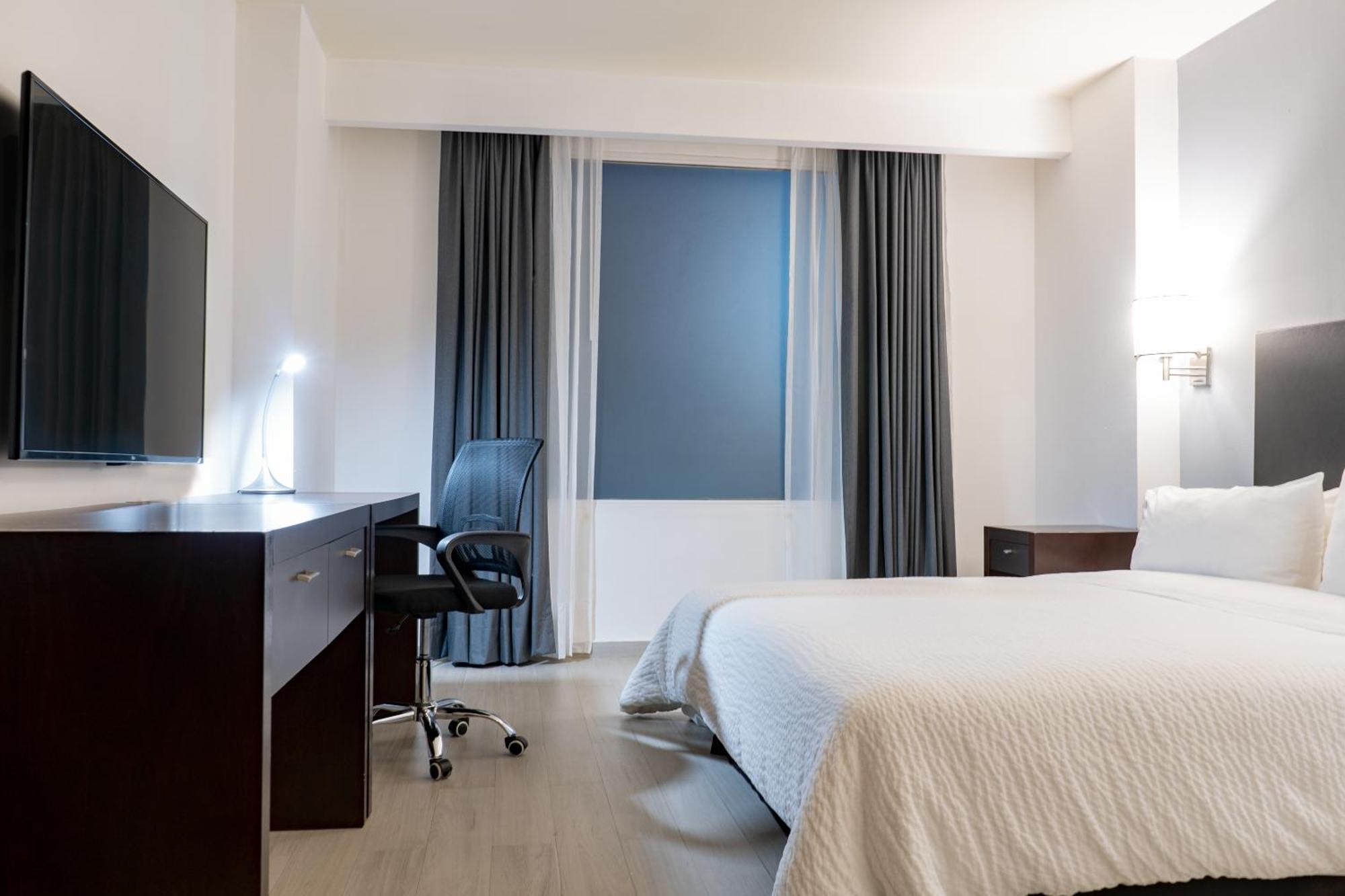 Fiesta Inn טפיק מראה חיצוני תמונה